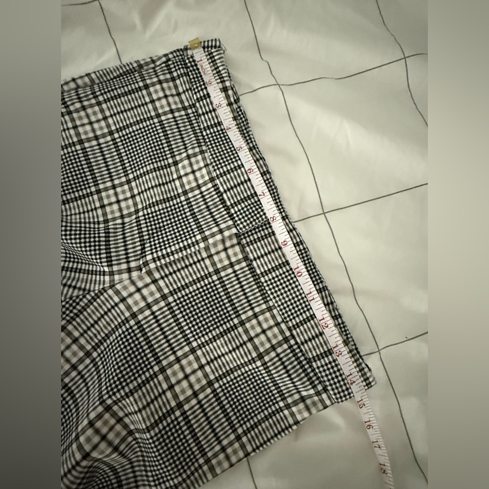 Amanda + Chelsea Plaid Slim Ankle Pants - Picture 3 of 6
